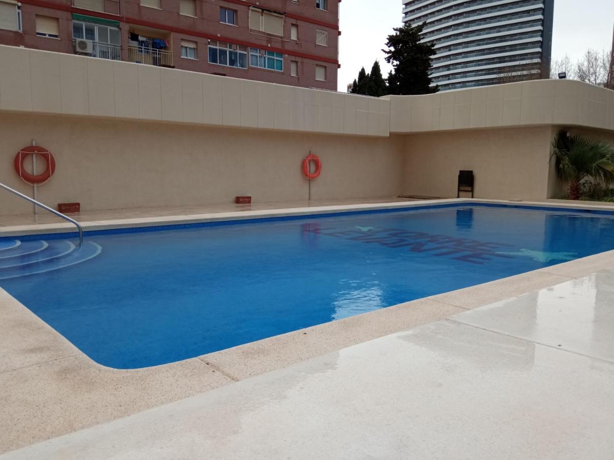 Luminoso Apartamento En Primera Linea De Playa 베니돔 외부 사진